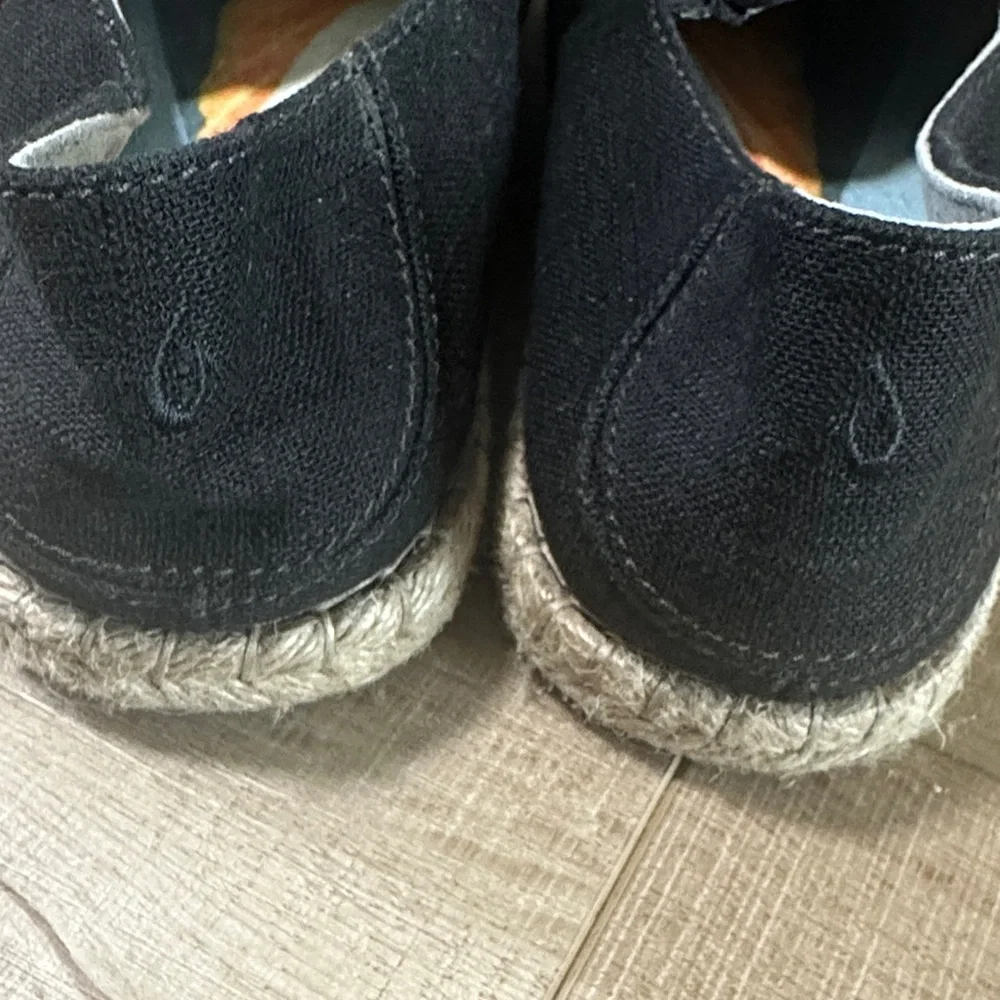 OluKai classic slip